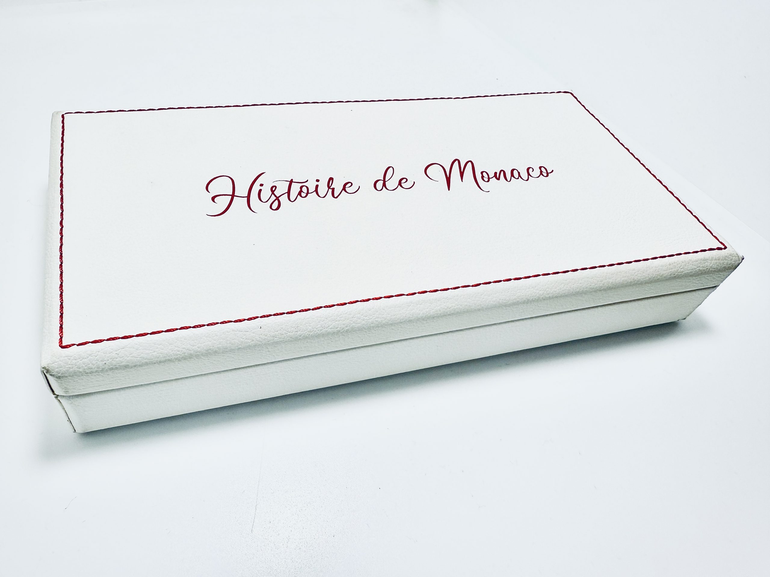 Коллекционный золотой набор "Королевский набор Монако" 5 г 2020 год — изображение 3