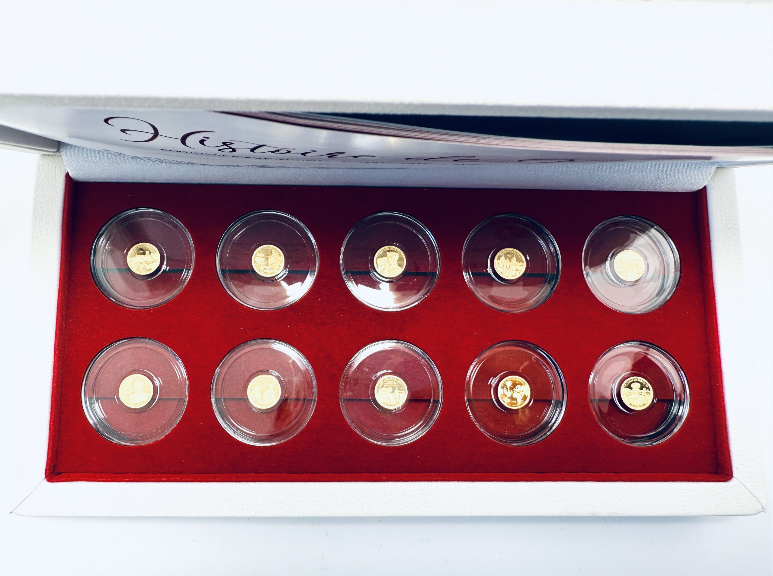 Коллекционный золотой набор "Королевский набор Монако" 5 г 2020 год — изображение 2