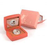 Коллекционная серебряная монета "Мой маленький щенок - Пекинес" 31,1 г 2014 год — изображение 2