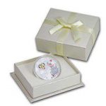 Коллекционная серебряная монета "Свадебное путешествие" 10 г 2019 год — изображение 2