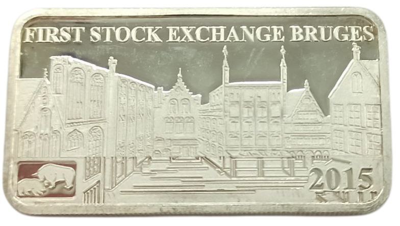 3a066552-85a2-4519-ab57-347eac049c01 Коллекционный серебряный слиток-монета "Первая фондовая биржа Брюгге" 15,55 г 2015 год — изображение 1