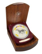 Колекційна срібна монета "Рік Коня" COLOURED 1000 г 2002 рік - Зображення 2